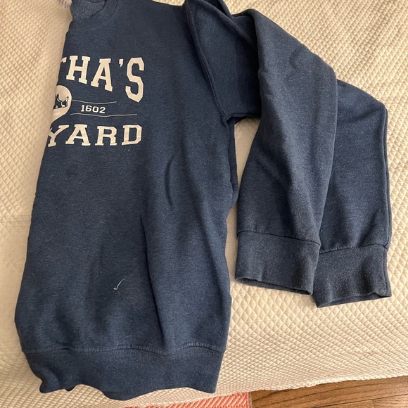 Blue Martha’s Vineyard Sweatshirt size m - Picture 2 of 3